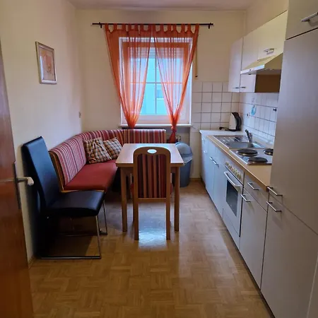 Διαμέρισμα Gruenwald-immobilienservice Gmbh Burgkirchen an der Alz